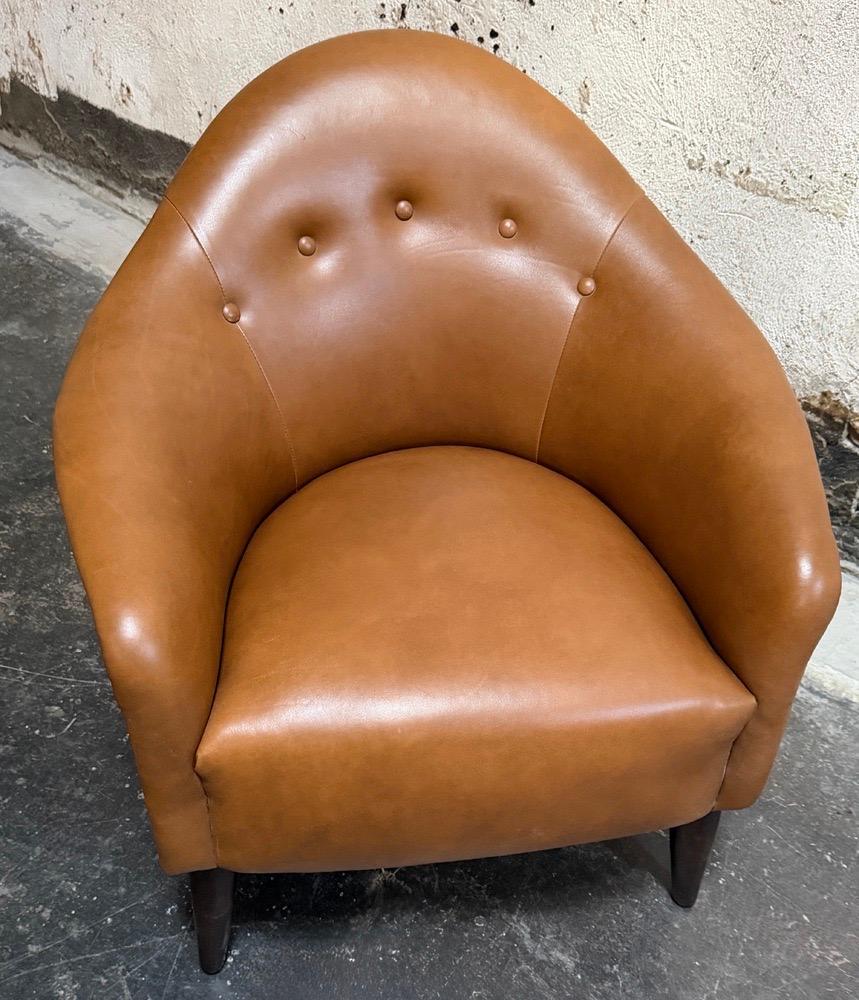 https://a.1stdibscdn.com/snygg-caramel-leather-lounge-chair-by-bjork-studio-for-sale-picture-6/f_8574/f_472031721761422482000/IMG_1956_master.jpeg