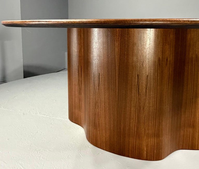 https://a.1stdibscdn.com/new-fiordland-round-dining-table-in-walnut-by-aaron-saxton-for-sale-picture-10/f_16162/f_483000721768312842811/IMG_1994_master.jpeg?width=768