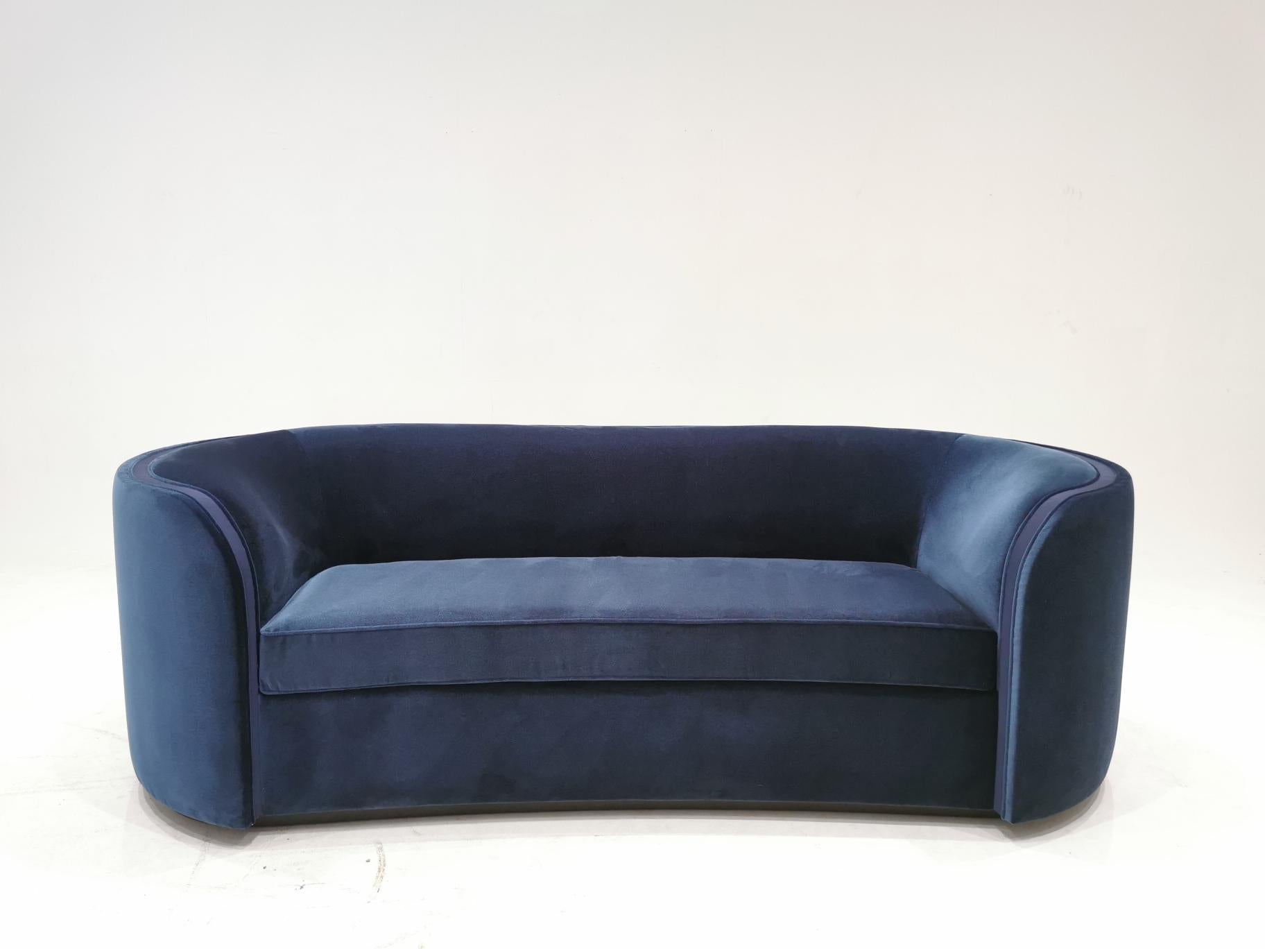 https://a.1stdibscdn.com/les-bains-sofa-tristan-auer-for-sale-picture-5/f_52202/f_253543321647514099758/IMG_20210906_163535_resized_20210906_044548030_master.jpg