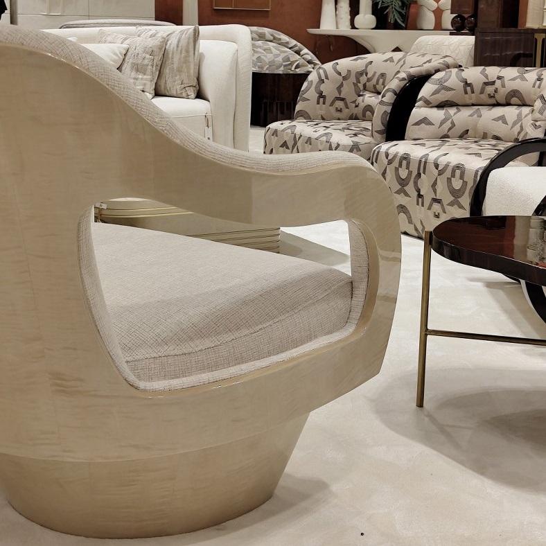 https://a.1stdibscdn.com/sculptural-velvet-armchair-in-glossy-natural-ebony-wood-structure-jose-de-castro-for-sale-picture-12/f_27693/f_475039821763000838206/IMG_20250117_095636076_master.jpg
