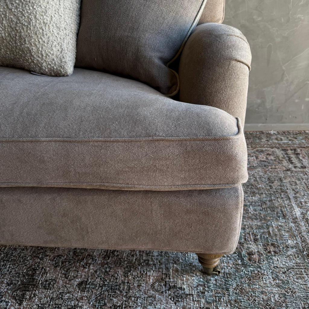 https://a.1stdibscdn.com/modern-english-sofa-in-100-hemp-ecorce-with-down-cushion-for-sale-picture-4/f_18223/f_478268721764805022652/IMG_2028_2_master.jpg