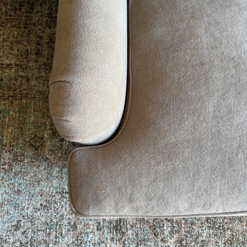 https://a.1stdibscdn.com/modern-english-sofa-in-100-hemp-ecorce-with-down-cushion-for-sale-picture-8/f_18223/f_478268721764805014414/IMG_2037_2_master.jpg