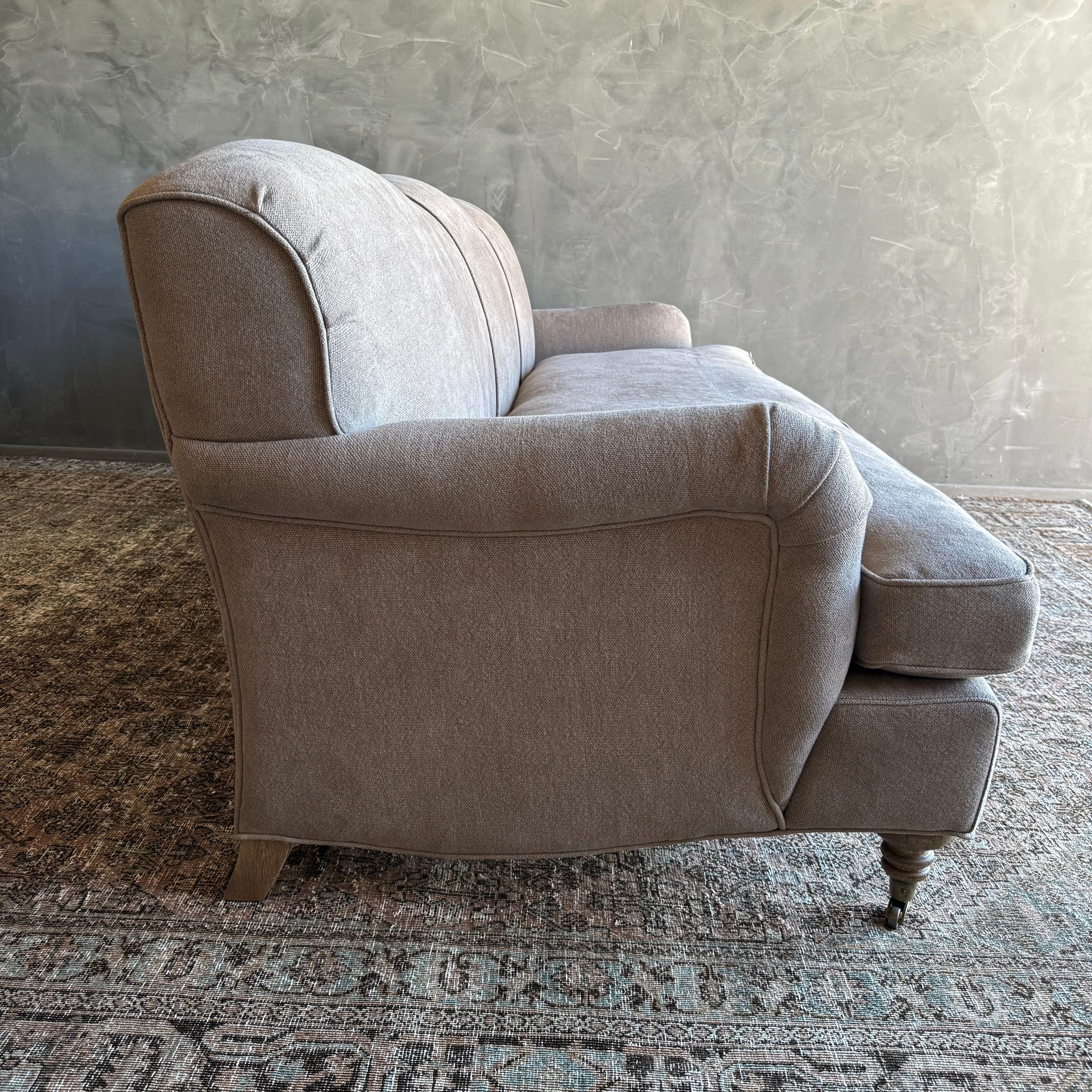 https://a.1stdibscdn.com/modern-english-sofa-in-100-hemp-ecorce-with-down-cushion-for-sale-picture-11/f_18223/f_478268721764805014942/IMG_2042_2_master.jpg
