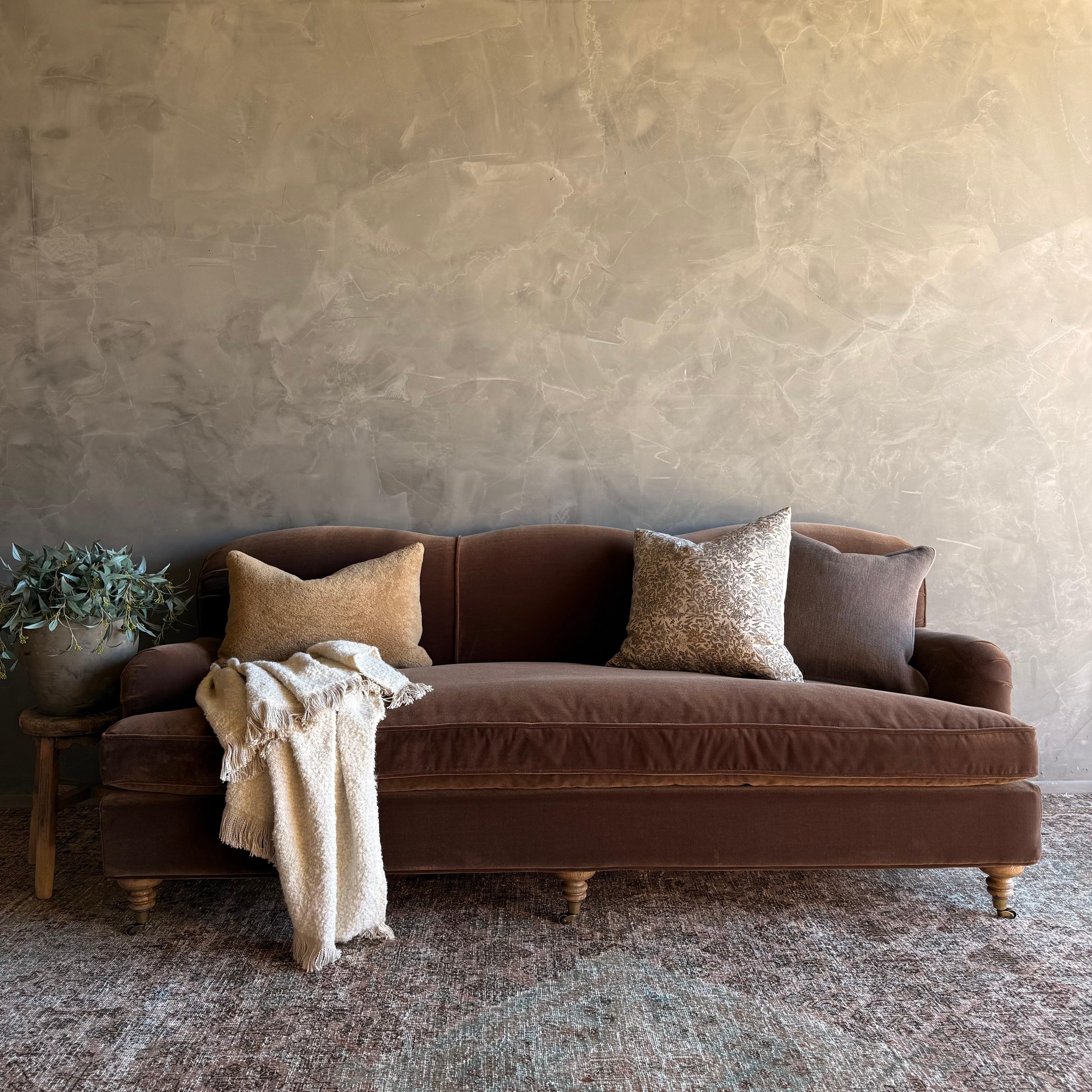 https://a.1stdibscdn.com/modern-english-sofa-in-chestnut-brown-in-faux-velvet-mohair-with-down-cushion-for-sale-picture-9/f_18223/f_492842421773862693615/IMG_2067_2_master.jpg