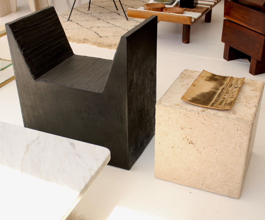 https://a.1stdibscdn.com/travertine-marble-cube-side-tables-or-coffee-tables-for-sale-picture-8/f_8198/f_197357821595877698865/IMG_2070_master.jpeg