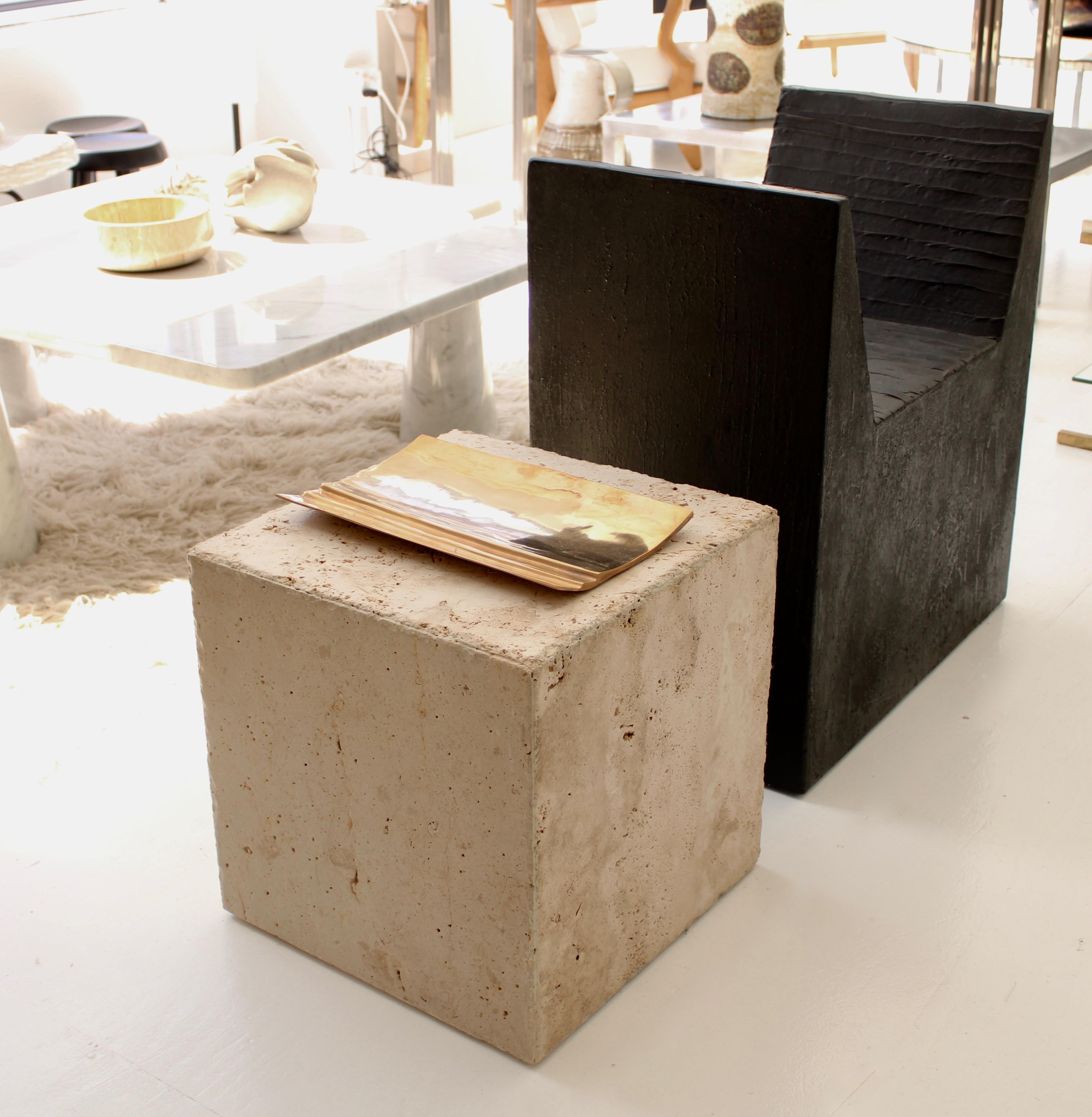 https://a.1stdibscdn.com/travertine-marble-cube-side-tables-or-coffee-tables-for-sale-picture-7/f_8198/f_197357821593809860763/IMG_2071_master.jpeg