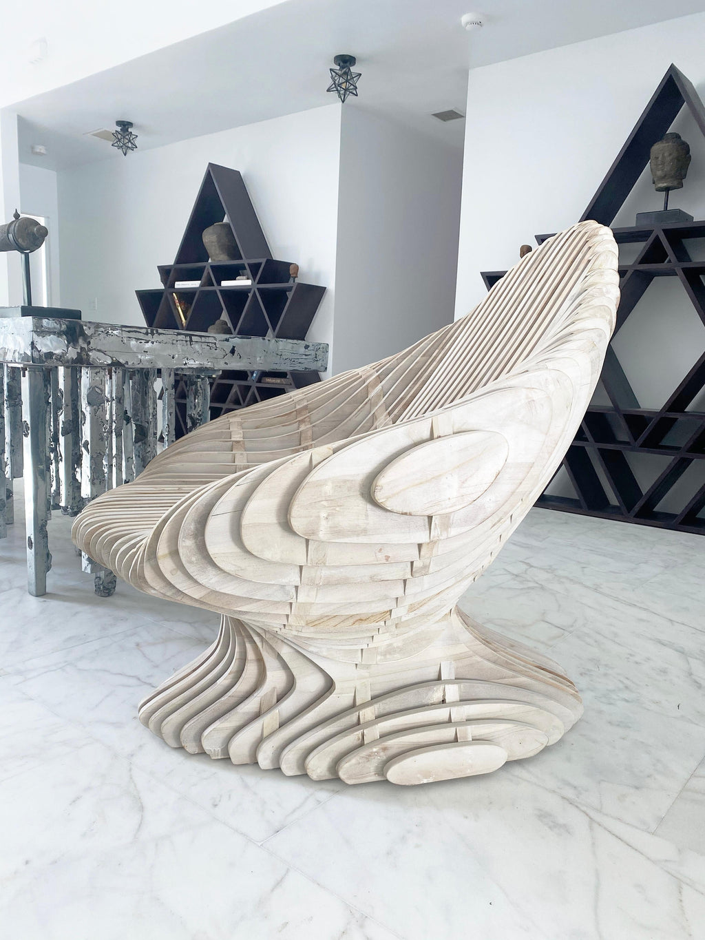 https://a.1stdibscdn.com/parametric-morphogen-king-throne-for-sale-picture-4/f_16312/f_180330611582232115268/IMG_2189_master.jpg