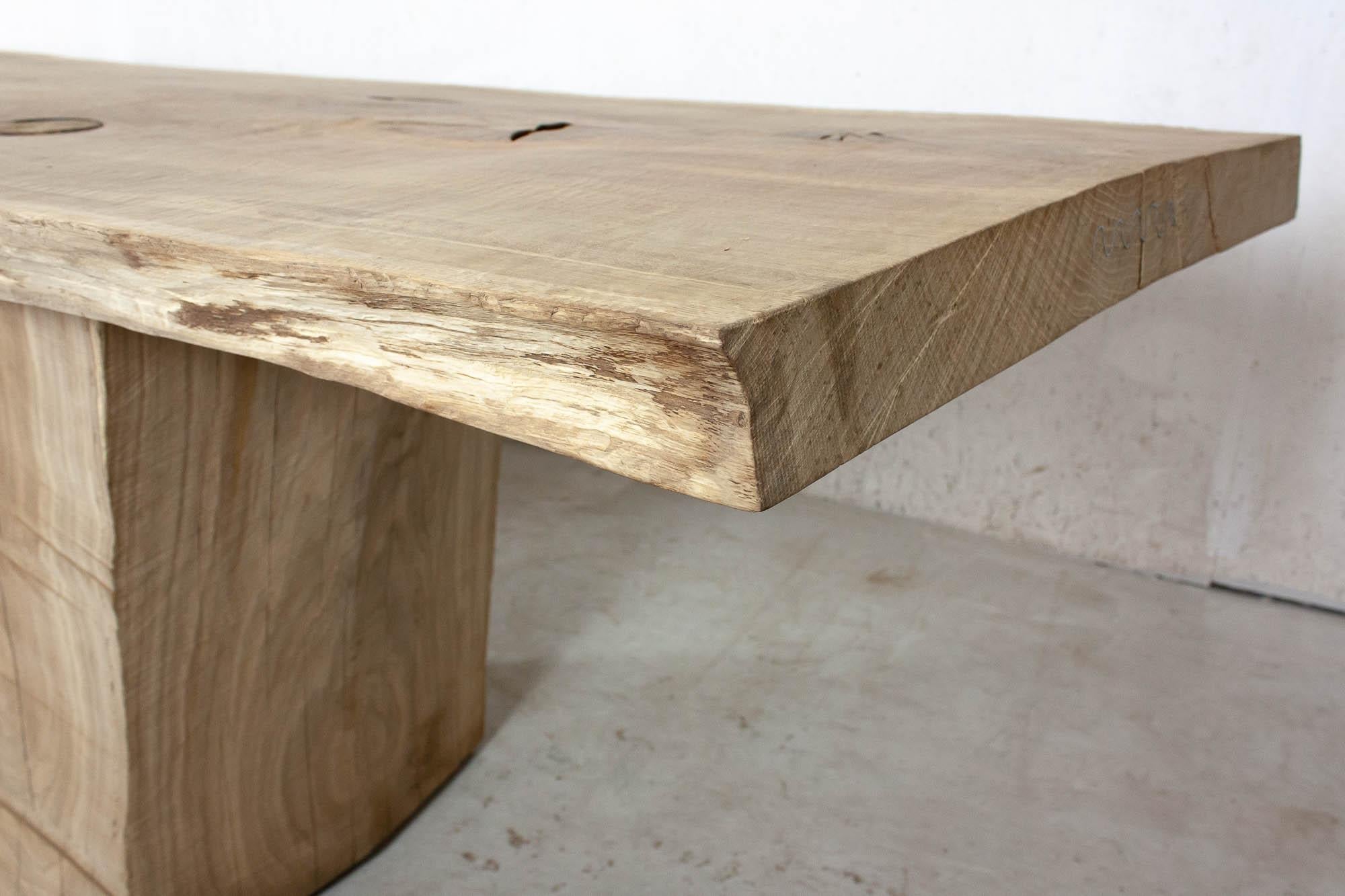 https://a.1stdibscdn.com/sculpted-massive-dining-table-v4-in-solid-oakwood-custom-size-for-sale-picture-4/f_31233/f_234073721618583100373/IMG_2241_master.jpg
