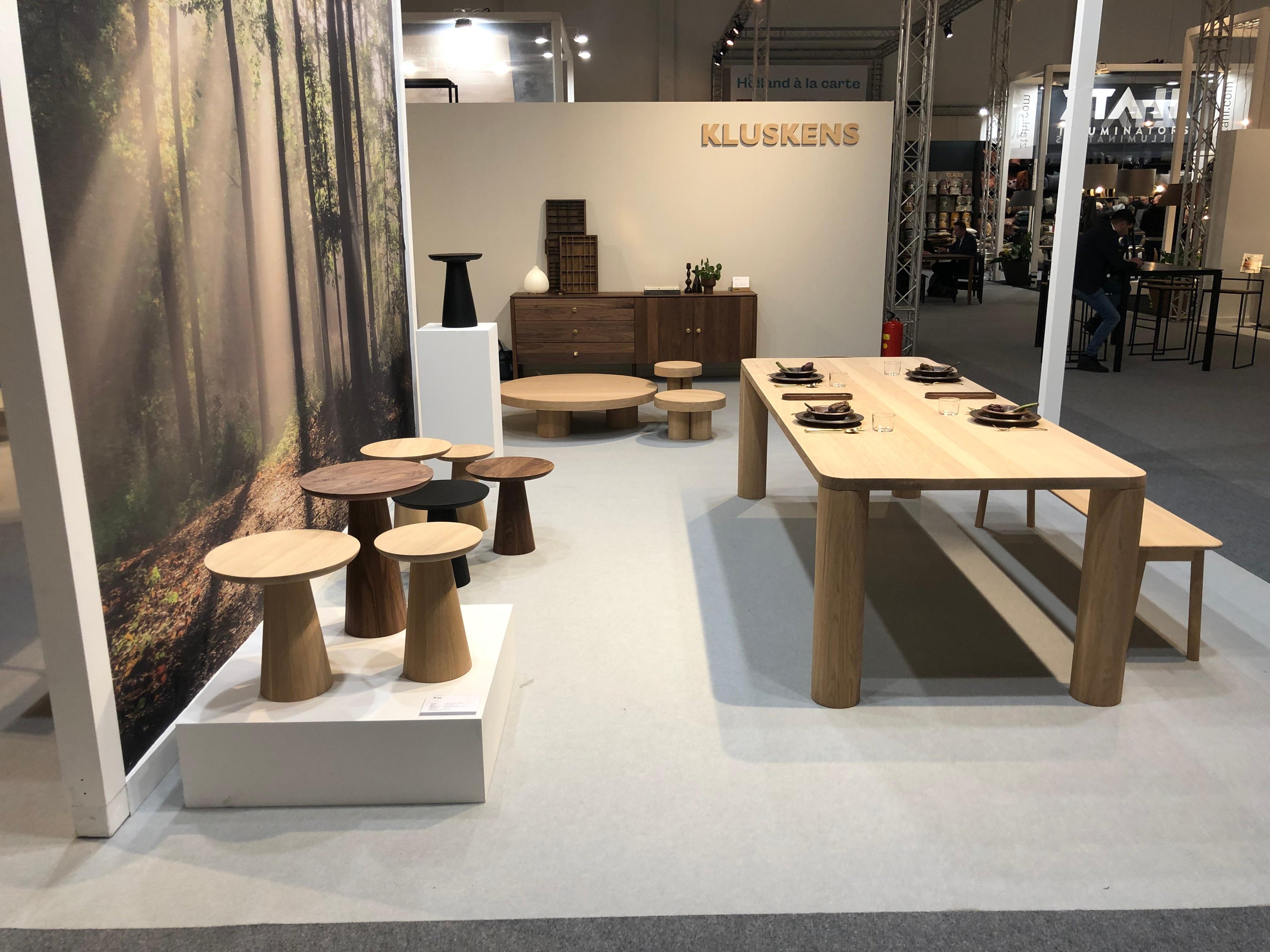 https://a.1stdibscdn.com/kluskens-elysee-dining-table-for-sale-picture-8/f_60392/f_267516021679999926259/IMG_2377_master.jpeg