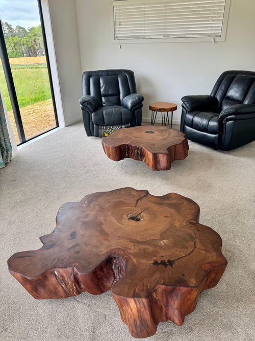https://a.1stdibscdn.com/12m-kauri-coffee-table-in-solid-ancient-kauri-wood-for-sale-picture-2/f_79872/f_478279421764821655622/IMG_2424_master.jpg