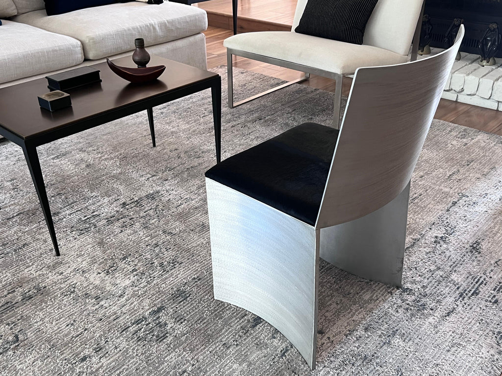https://a.1stdibscdn.com/isu-lowback-textured-satin-metal-chair-by-soraya-osorio-for-sale-picture-6/f_31433/f_392989521713363499375/IMG_2448_master.jpg