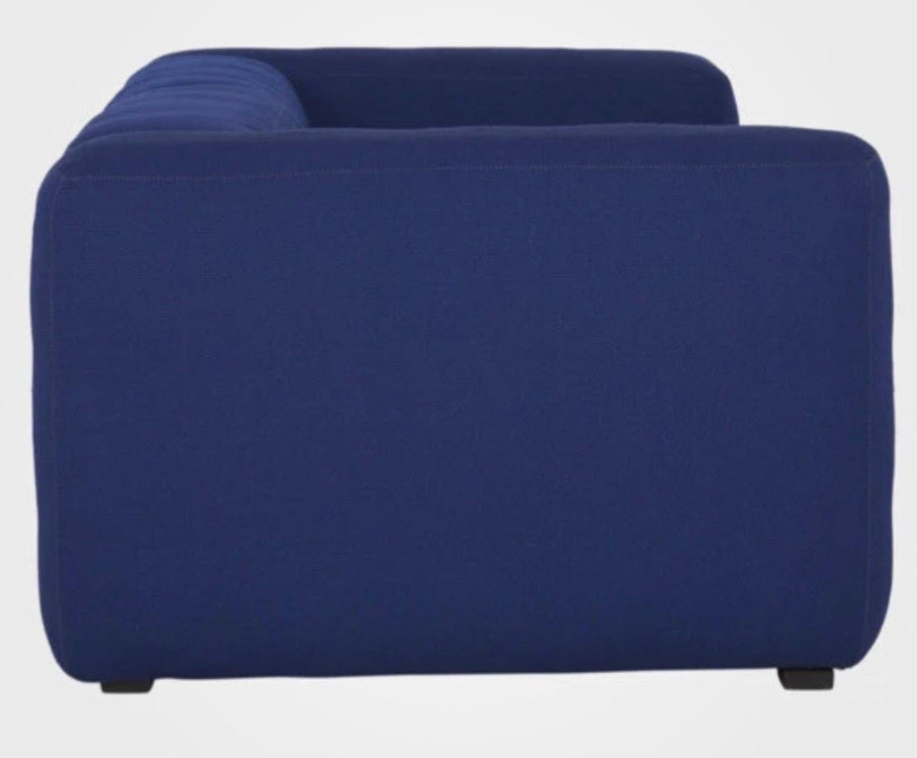 https://a.1stdibscdn.com/hay-mags-25-seater-a-herman-miller-brand-blue-green-for-sale-picture-4/f_103602/f_473452221762119374597/IMG_2456_master.jpg