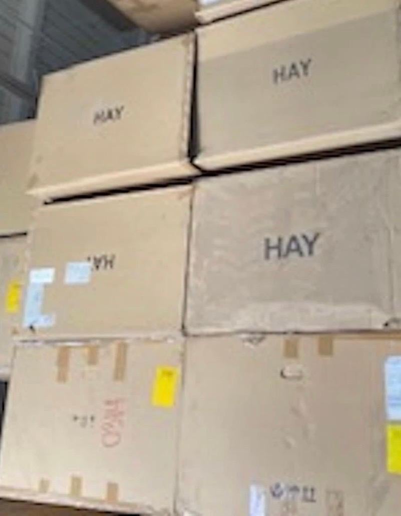 https://a.1stdibscdn.com/hay-mags-25-seater-a-herman-miller-brand-black-gray-for-sale-picture-7/f_103602/f_473457321762122200667/IMG_2460_master.jpg