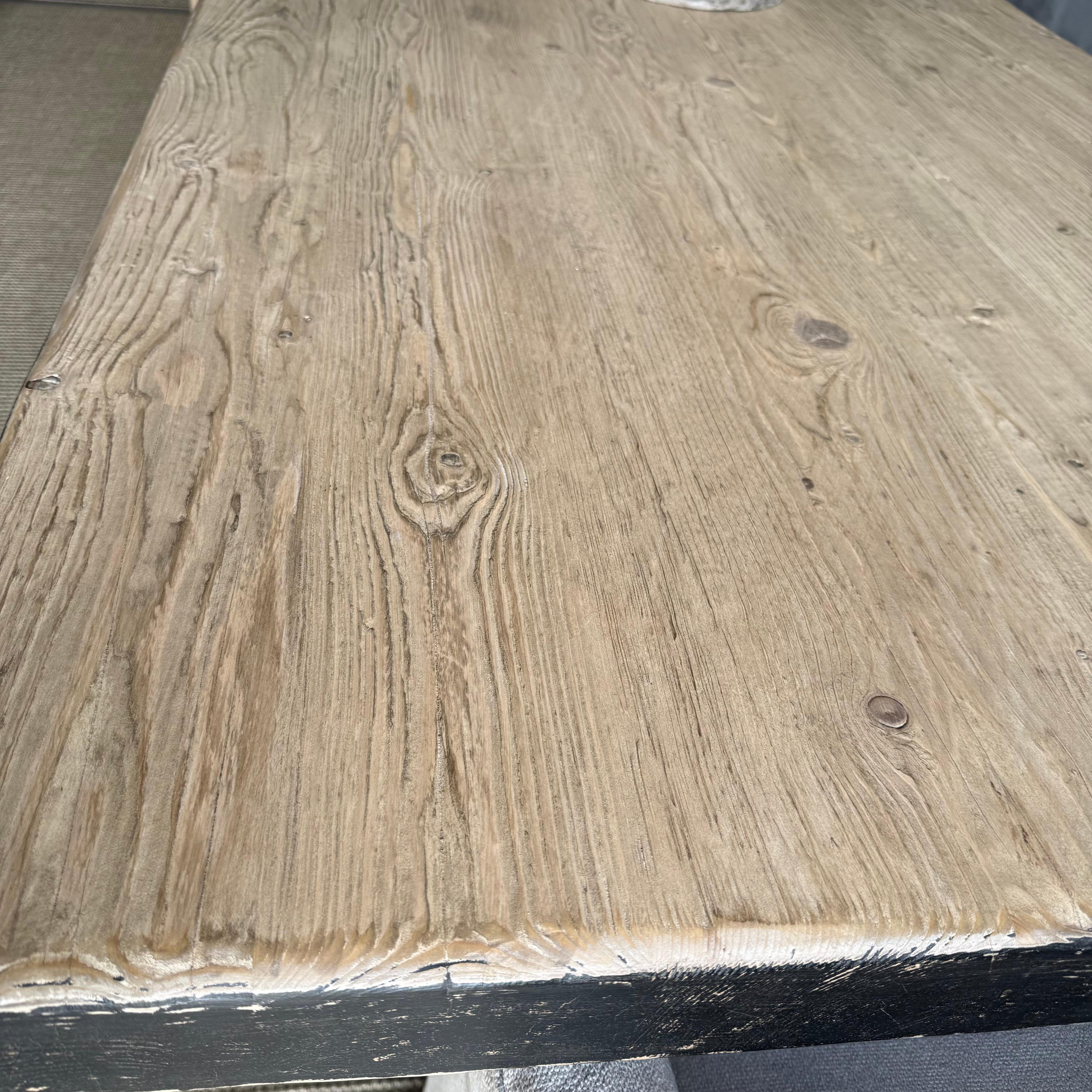 https://a.1stdibscdn.com/reclaimed-elm-wood-dining-table-in-natural-and-black-distress-for-sale-picture-11/f_18223/f_480614221766168599536/IMG_2470_master.jpeg