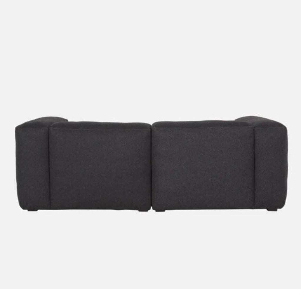 https://a.1stdibscdn.com/hay-mags-25-seater-a-herman-miller-brand-black-gray-for-sale-picture-2/f_103602/f_473457321762122200661/IMG_2470_master.jpg
