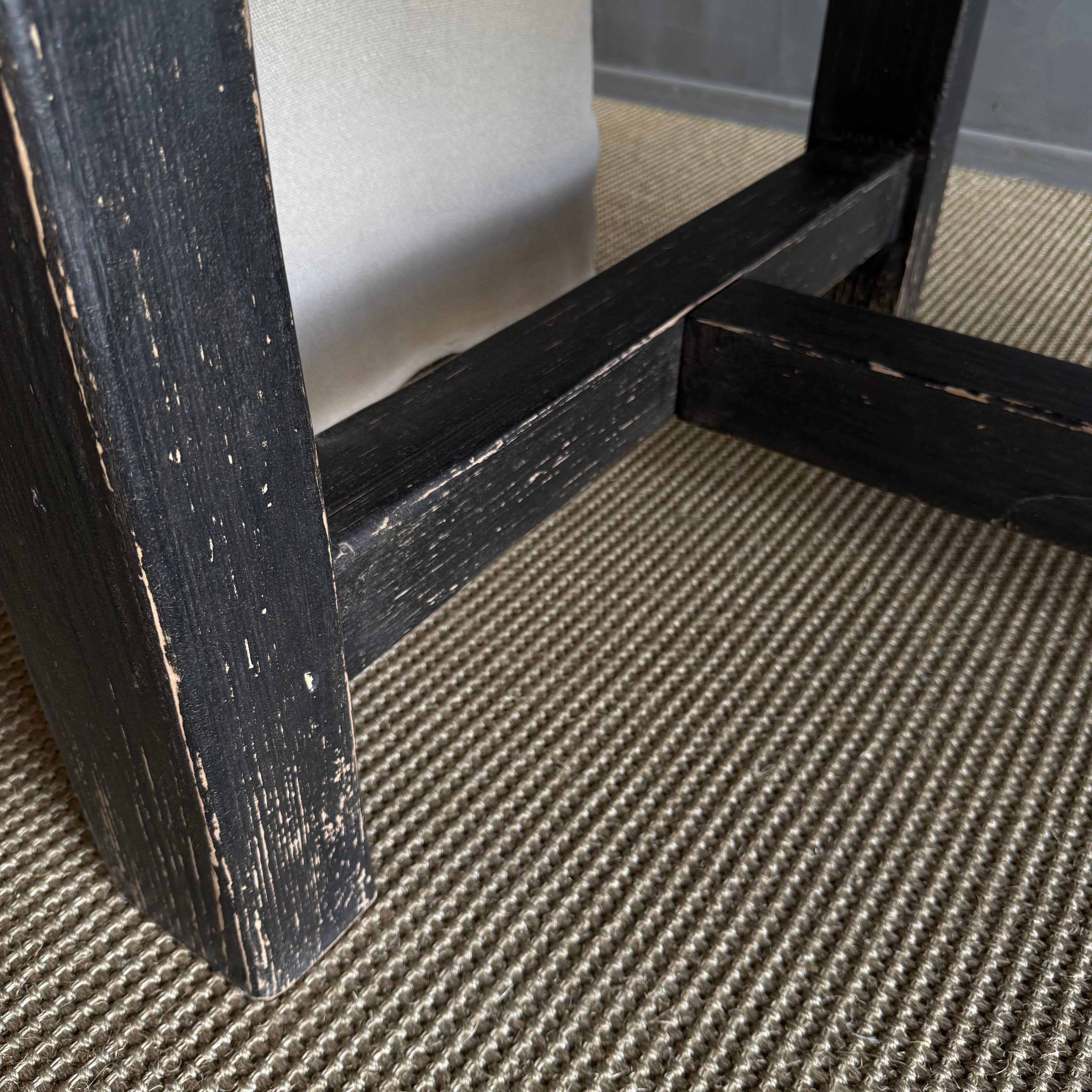 https://a.1stdibscdn.com/reclaimed-elm-wood-dining-table-in-natural-and-black-distress-for-sale-picture-13/f_18223/f_480614221766168599113/IMG_2472_master.jpeg