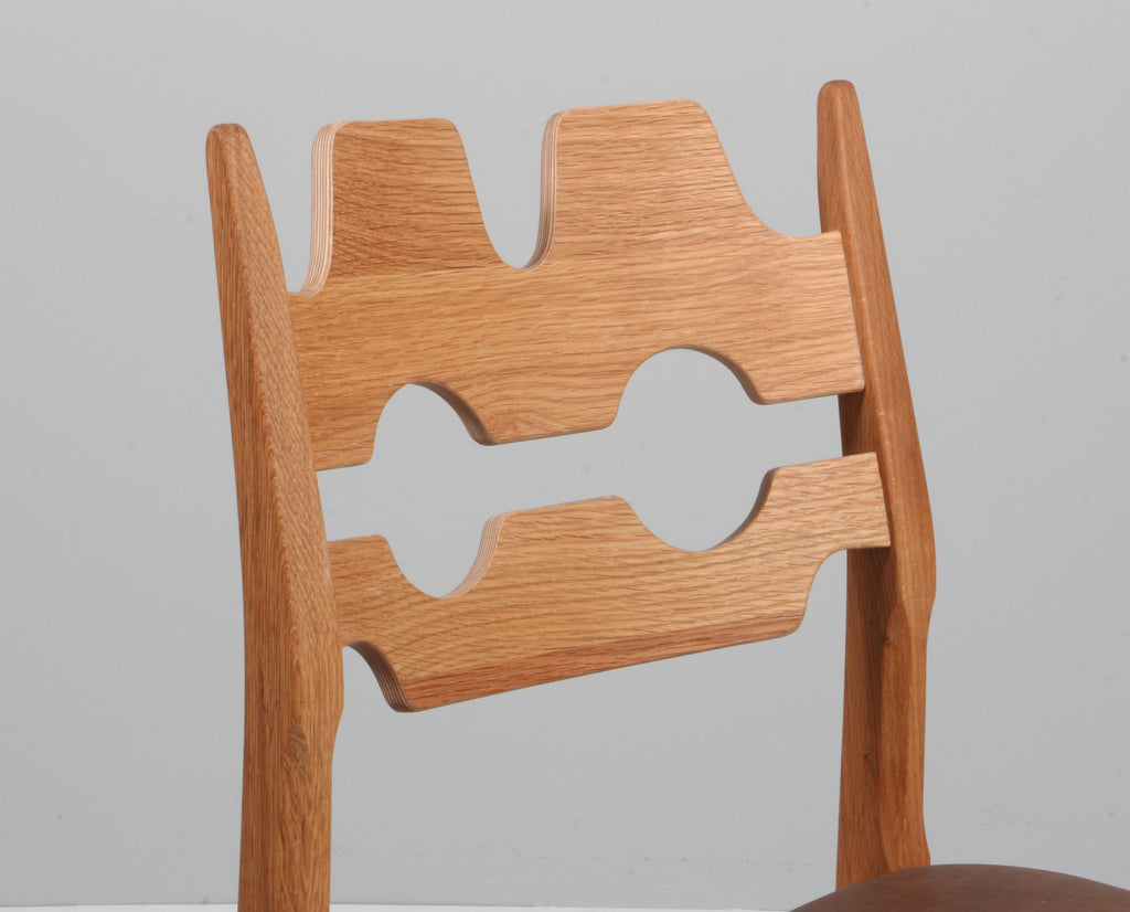https://a.1stdibscdn.com/dining-chairs-by-henning-kjaernulf-model-razoblade-denmark-oak-for-sale-picture-3/f_42391/f_338323621681632175497/IMG_2472_master.jpg