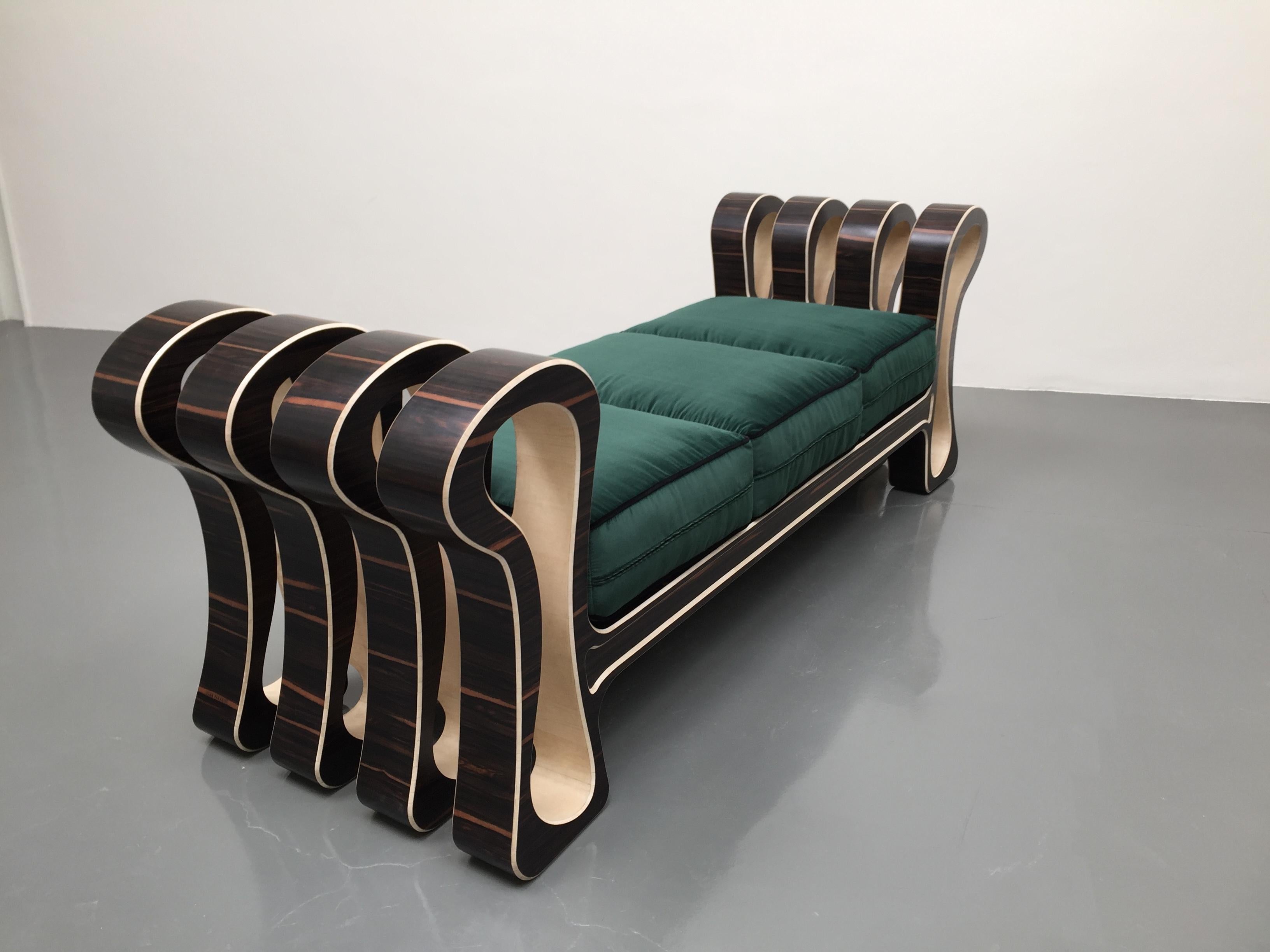 https://a.1stdibscdn.com/sculptural-divan-chaise-longue-in-dark-walnut-maple-by-ivan-paradisi-for-sale-picture-2/f_47912/f_166463321774949428350/IMG_2477_Copy_master.JPG