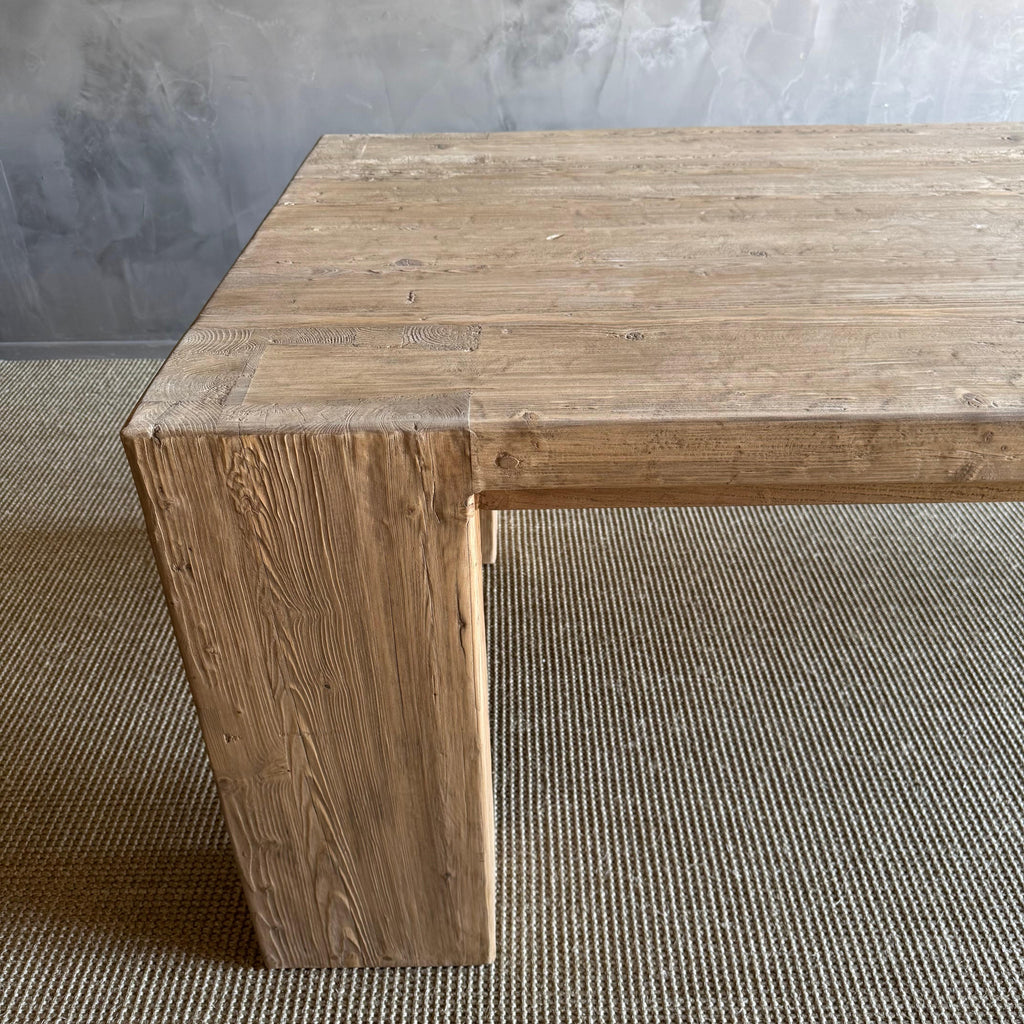 https://a.1stdibscdn.com/solid-elm-wood-beam-style-dining-table-crafted-from-rustic-reclaimed-elm-wood-for-sale-picture-3/f_18223/f_468890721759359921072/IMG_2494_master.jpg