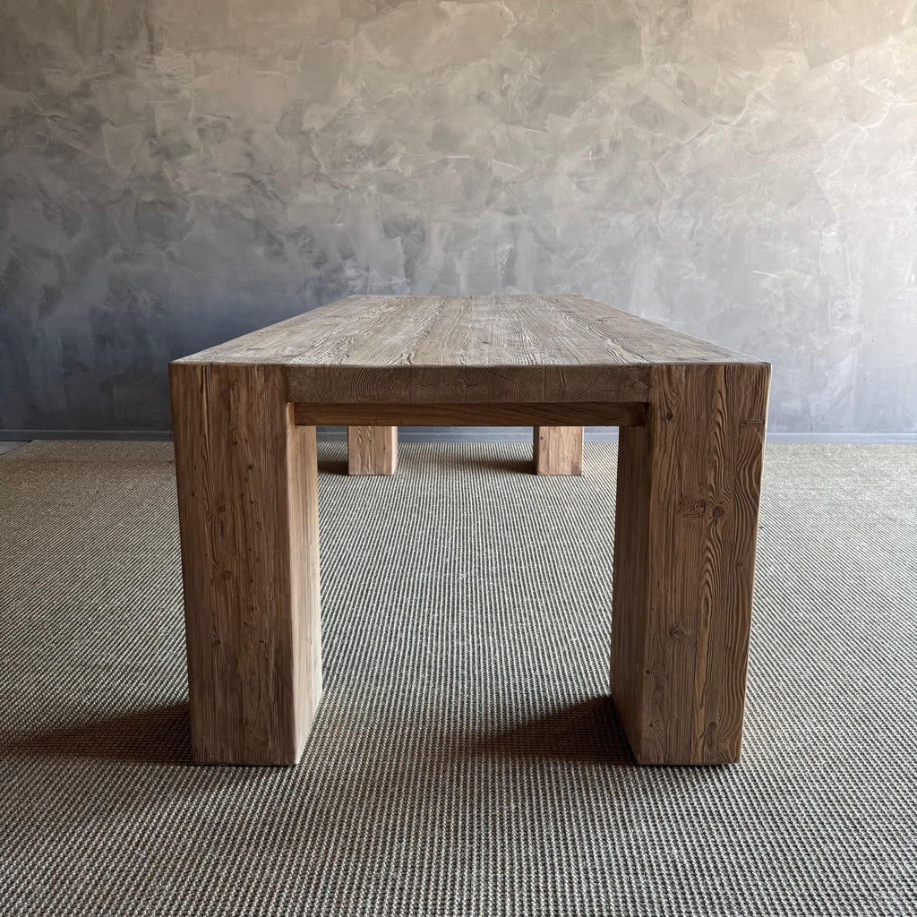 https://a.1stdibscdn.com/solid-elm-wood-beam-style-dining-table-crafted-from-rustic-reclaimed-elm-wood-for-sale-picture-6/f_18223/f_468890721759359925269/IMG_2498_master.jpg
