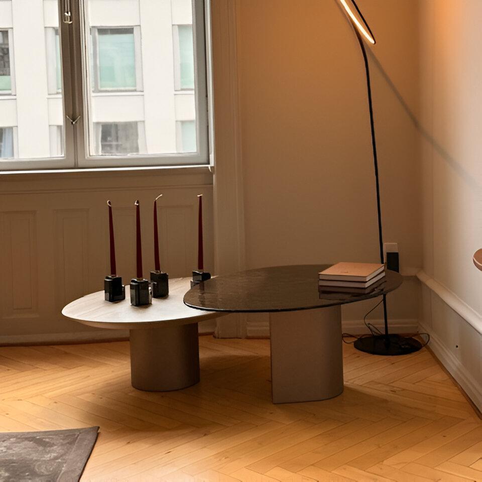 https://a.1stdibscdn.com/fusion-glass-nested-coffee-tables-with-bronze-base-for-sale-picture-11/f_27693/f_489158421771625408941/IMG_2546_master.jpg
