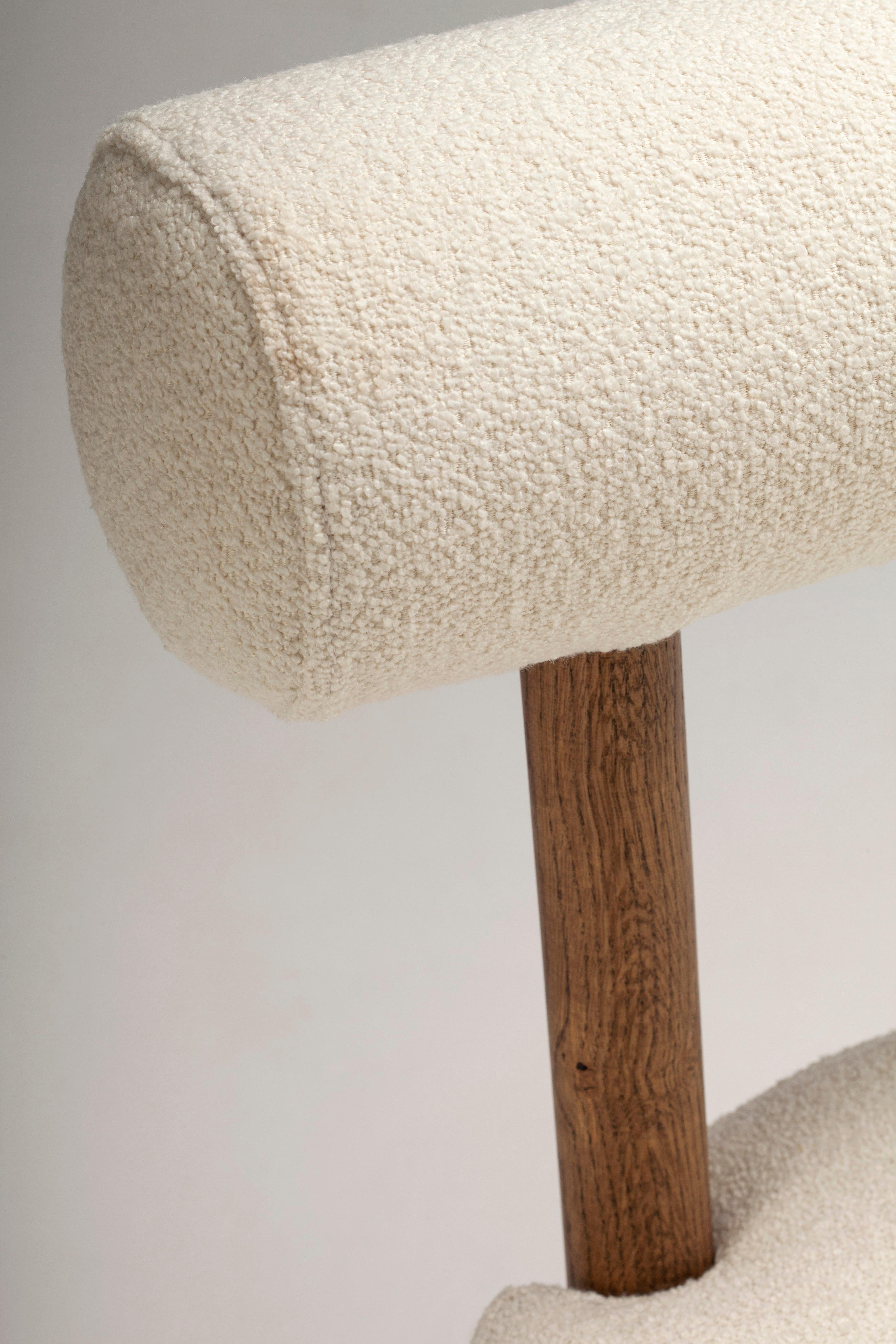 https://a.1stdibscdn.com/set-of-2-moca-bar-chair-by-collector-for-sale-picture-3/f_12192/f_319620521672264434307/IMG_2566__master.jpg