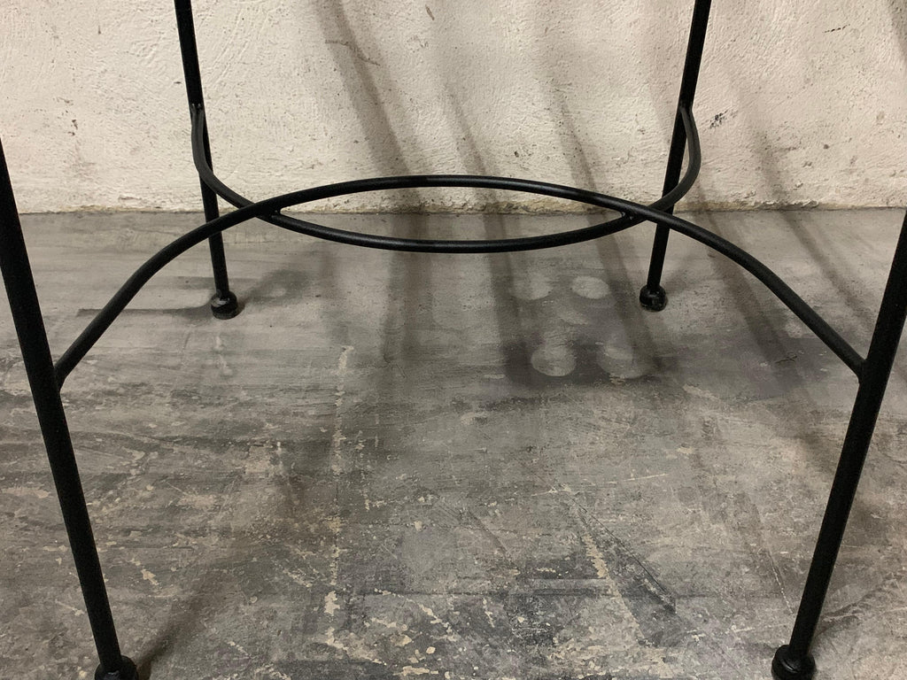 https://a.1stdibscdn.com/set-of-2-garden-or-dinning-armchairs-in-black-wrought-iron-indoor-outdoor-for-sale-picture-12/f_17262/f_311274221667473740822/IMG_2570_master.JPG