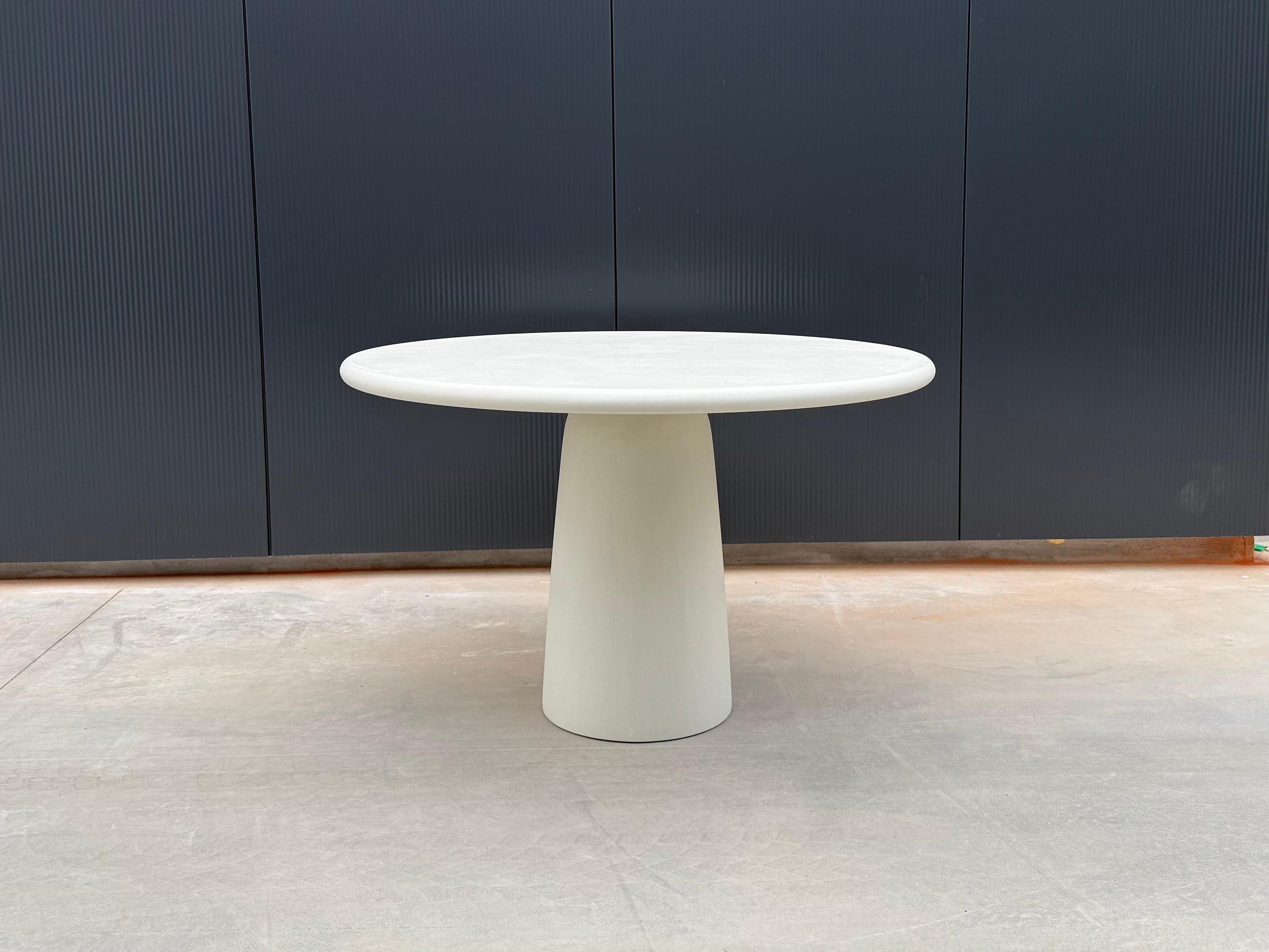 https://a.1stdibscdn.com/customizable-handmade-plaster-textured-dining-table-round-contemporary-cm140-for-sale-picture-9/f_86552/f_406219321775672880615/IMG_2692_master.jpeg