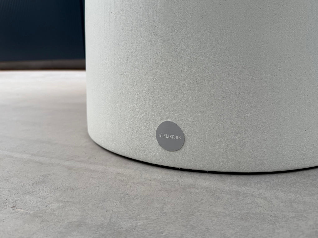 https://a.1stdibscdn.com/customizable-handmade-plaster-textured-dining-table-round-contemporary-cm140-for-sale-picture-12/f_86552/f_406219321775672881323/IMG_2735_master.jpeg