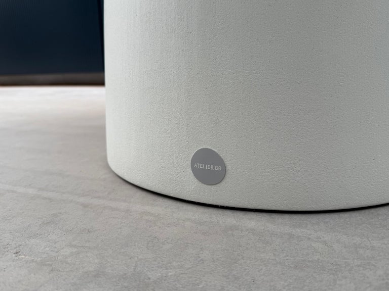 https://a.1stdibscdn.com/contemporary-round-natural-plaster-menhir-table-120cm-by-isabelle-beaumont-for-sale-picture-9/f_86552/f_402344621743068566606/IMG_2735_master.jpeg?width=768