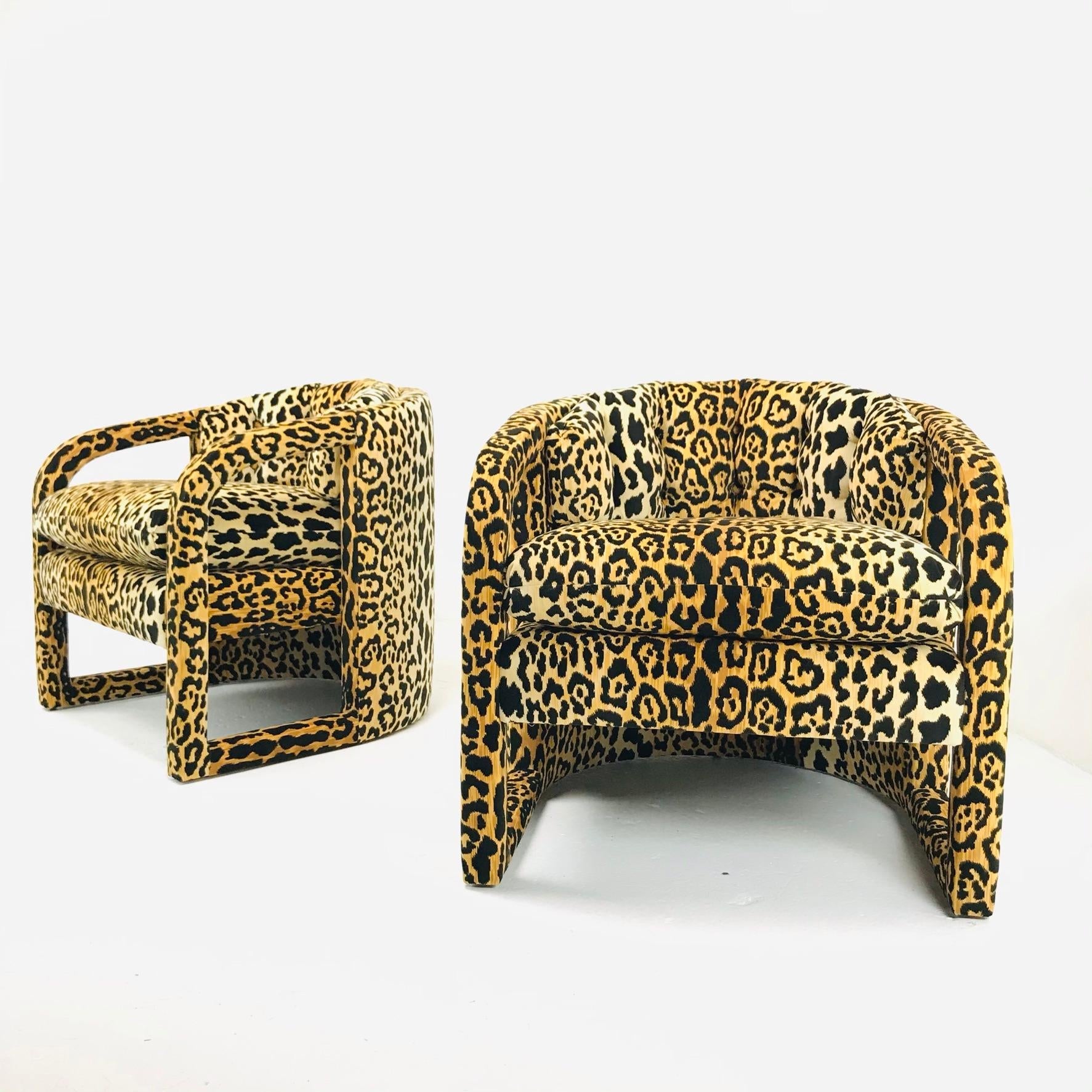 https://a.1stdibscdn.com/pair-of-custom-barrel-back-armchairs-in-leopard-velvet-for-sale-picture-4/f_9413/f_264185221638810775362/IMG_2845_master.JPEG