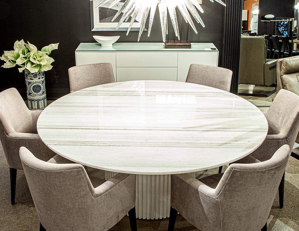 https://a.1stdibscdn.com/modern-round-white-marble-top-dining-table-for-sale-picture-3/f_8849/f_385326521708632409188/IMG_2936_master.jpg