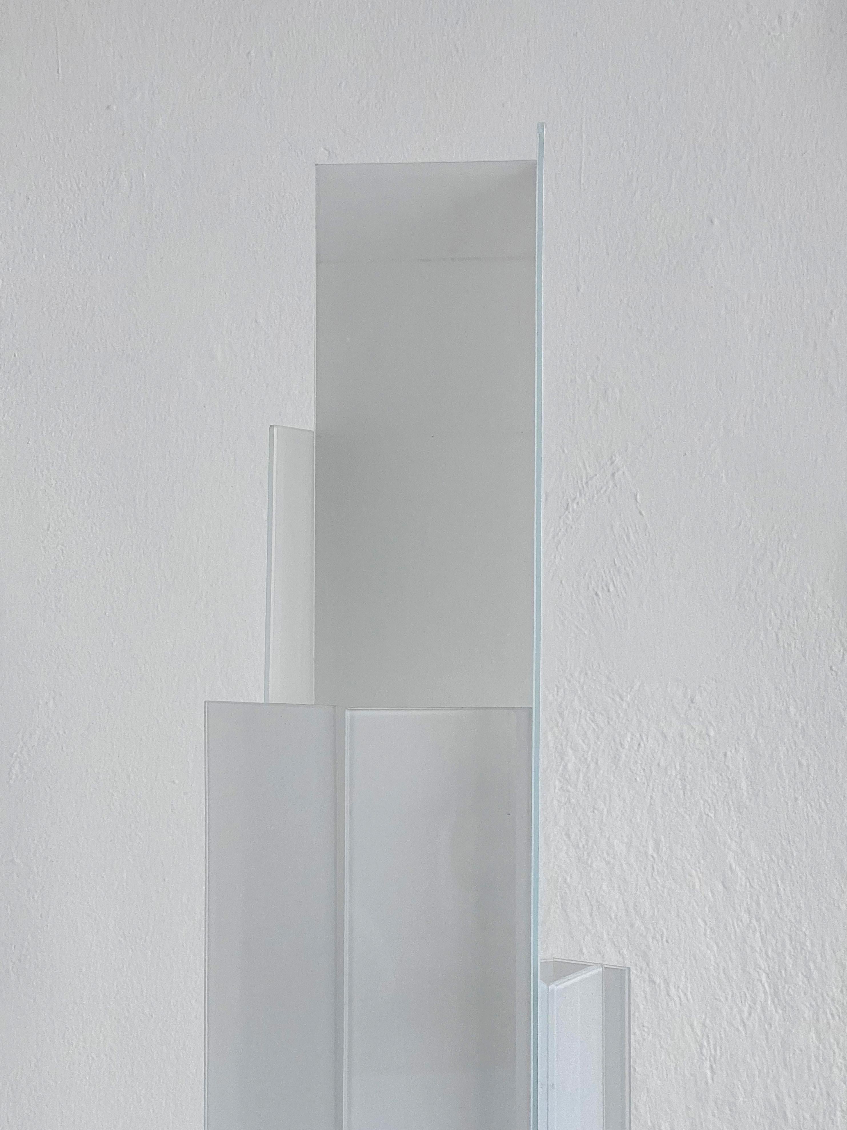 https://a.1stdibscdn.com/fontana-arte-adubai-floor-lamp-steel-and-opaline-glass-blades-matteo-nunziati-for-sale-picture-4/32076752/f_379542921705378283288/IMG_3116_master_master.jpg
