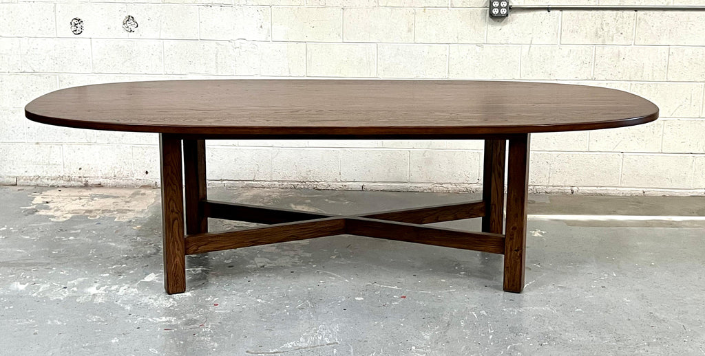https://a.1stdibscdn.com/custom-super-ellipse-dining-table-made-from-white-oak-for-sale-picture-3/f_8065/f_324852121675029215223/IMG_3118_master.jpg