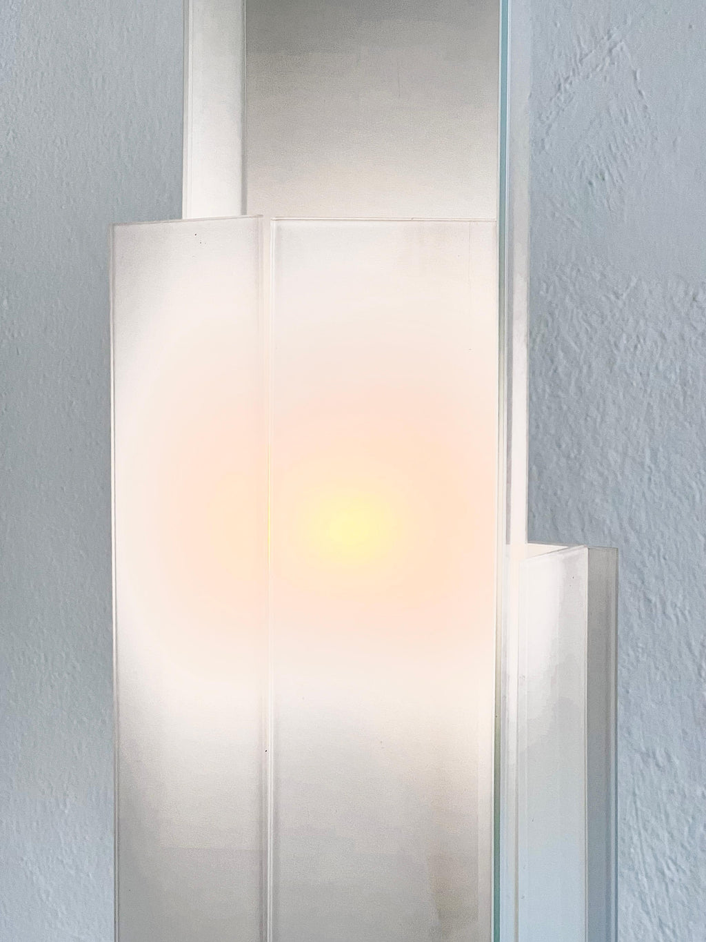 https://a.1stdibscdn.com/fontana-arte-adubai-floor-lamp-steel-and-opaline-glass-blades-matteo-nunziati-for-sale-picture-6/32076752/f_379542921705378283134/IMG_3118_master_master.jpg