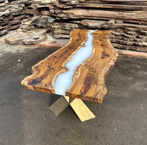 https://a.1stdibscdn.com/live-edge-hackberry-wood-epoxy-resin-river-dining-table-for-sale-picture-2/f_91932/f_380449621705910847204/IMG_3155_master.jpg