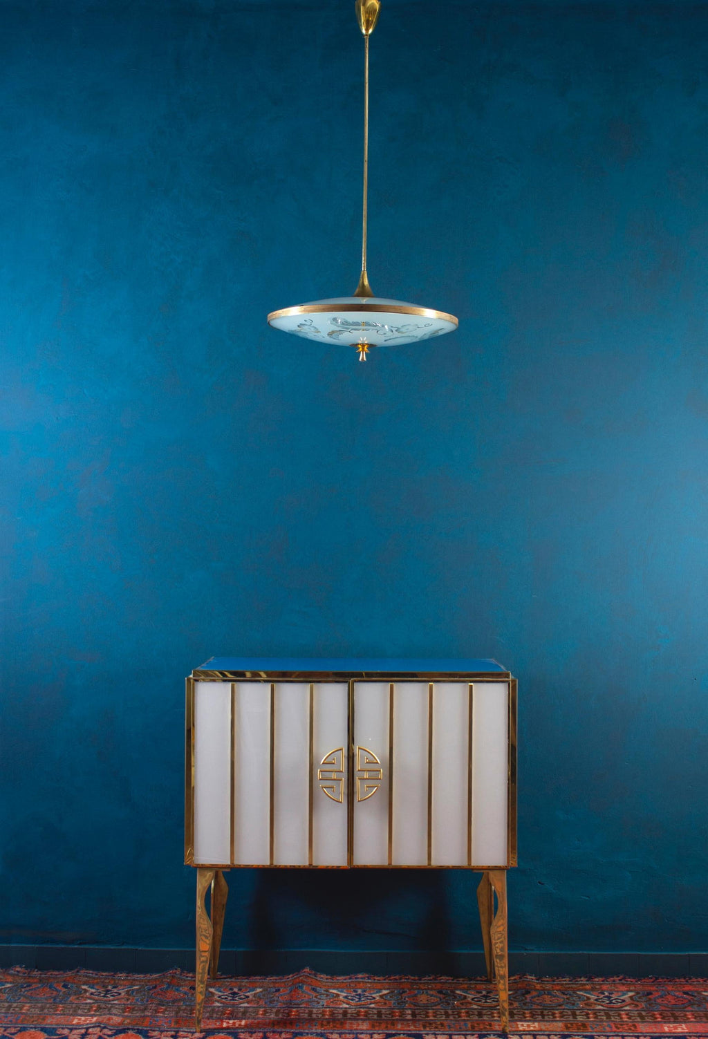 https://a.1stdibscdn.com/midcentury-style-brass-and-colored-murano-glass-bar-cabinet-2020-for-sale-picture-12/f_9859/f_235000421619196452339/IMG_3208_master.jpg