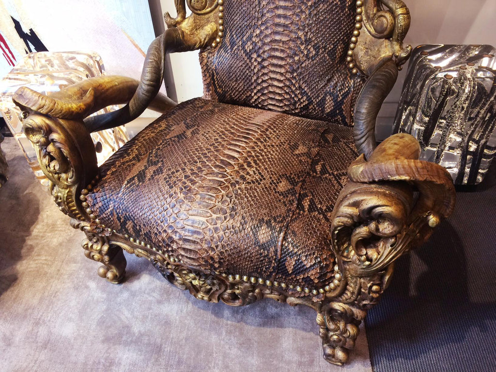 https://a.1stdibscdn.com/python-throne-for-sale-picture-5/f_14282/1544690575327/IMG_3223_master.JPG