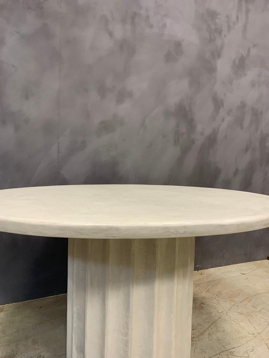 https://a.1stdibscdn.com/oval-table-sofia-in-petrified-marbleplaster-for-sale-picture-7/f_20233/f_182956121584044571193/IMG_3236_master.jpg
