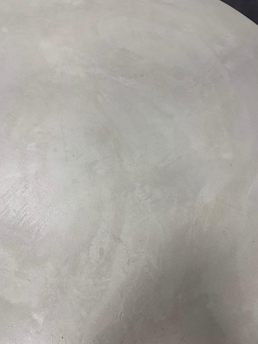 https://a.1stdibscdn.com/oval-table-sofia-in-petrified-marbleplaster-for-sale-picture-6/f_20233/f_182956121584044556631/IMG_3237_master.jpg
