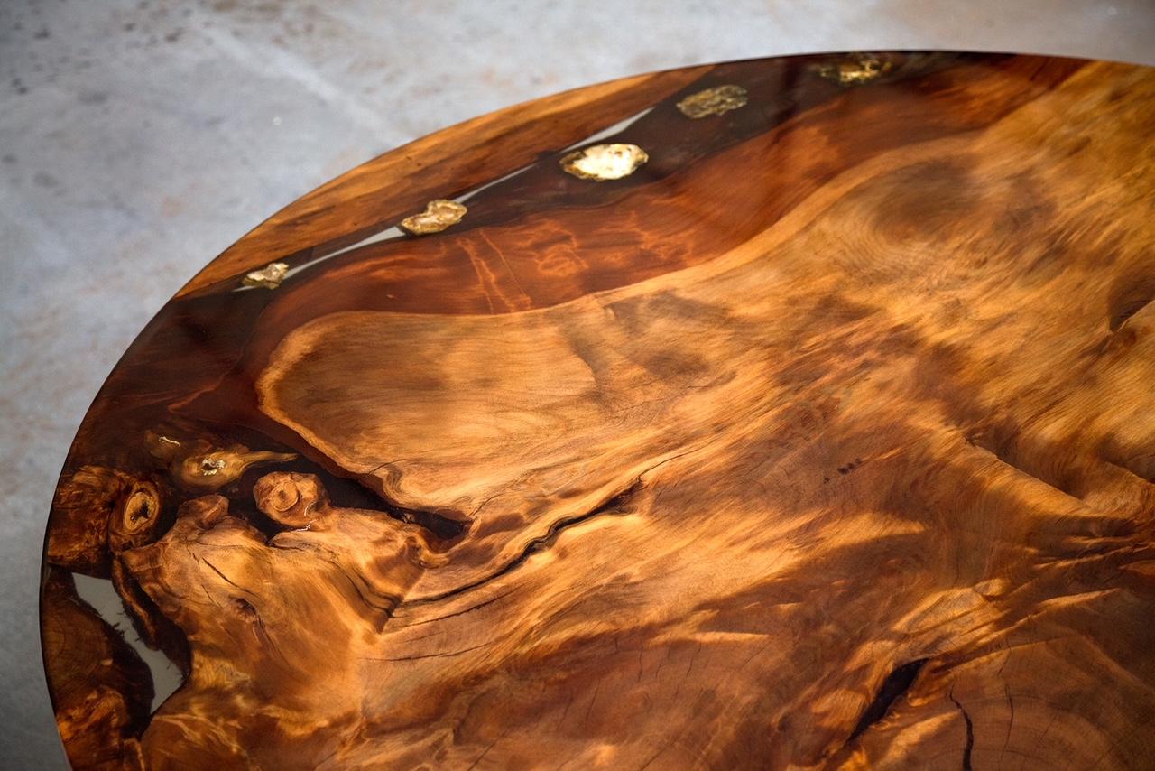 https://a.1stdibscdn.com/kauri-round-dining-table-14m-diameter-in-solid-ancient-kauri-wood-for-sale-picture-8/f_79872/f_369705521699326269248/IMG_3254_master.JPEG