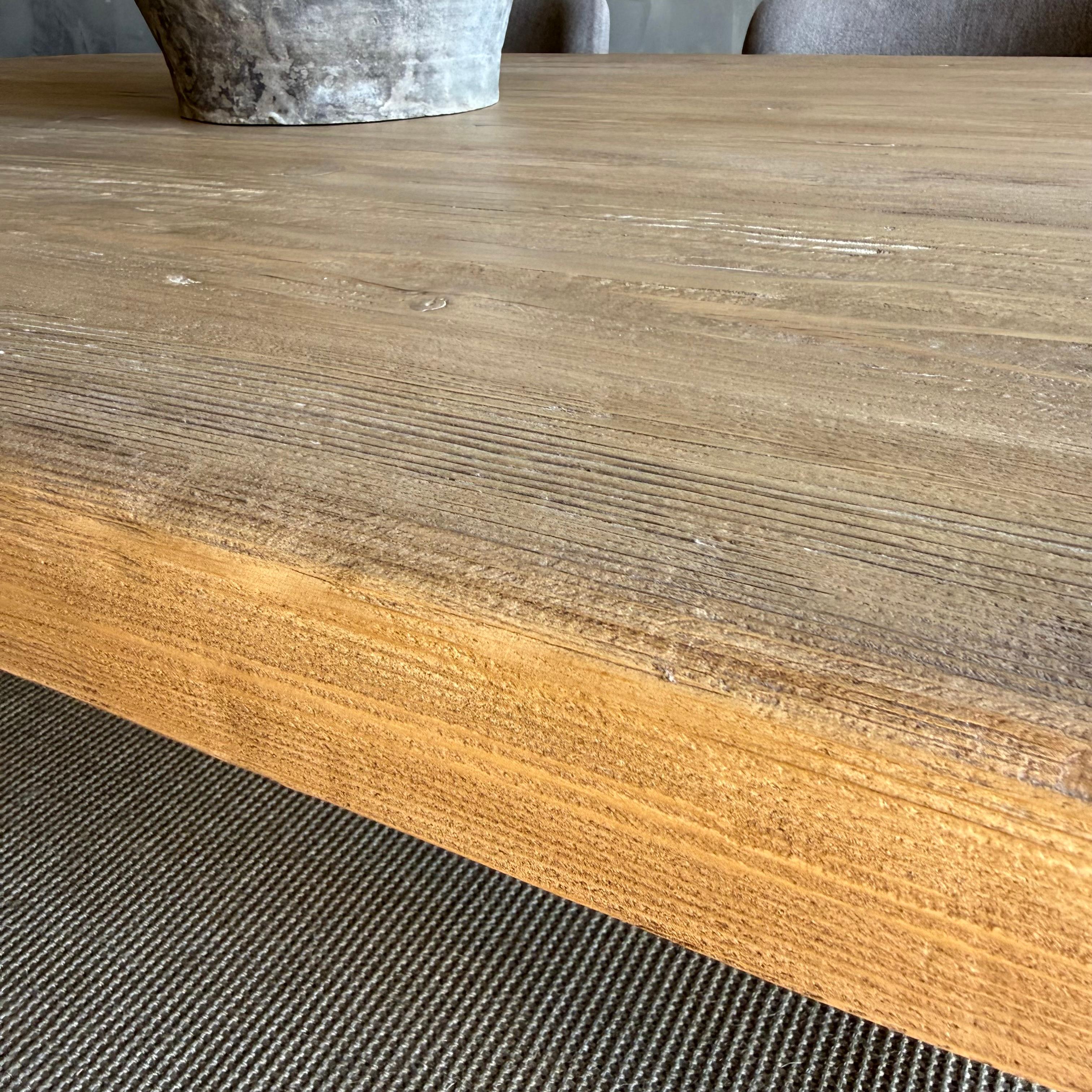 https://a.1stdibscdn.com/harvest-dining-table-made-from-solid-reclaimed-wood-86-for-sale-picture-7/f_18223/f_384747521769552856948/IMG_3301_master.jpeg