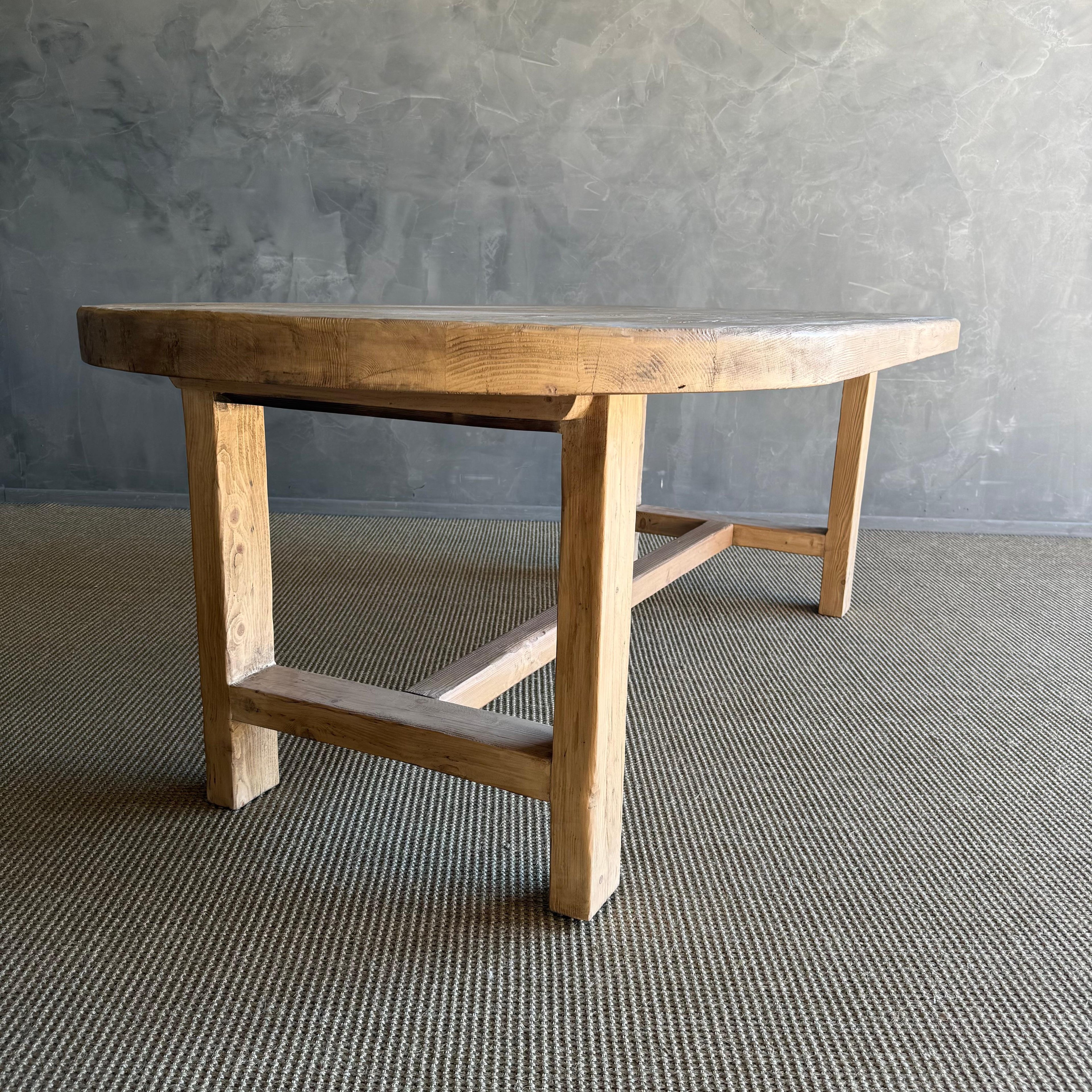 https://a.1stdibscdn.com/harvest-dining-table-made-from-solid-reclaimed-wood-86-for-sale-picture-10/f_18223/f_384747521769552866250/IMG_3305_master.jpeg