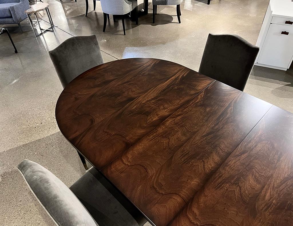 https://a.1stdibscdn.com/flamed-mahogany-dining-table-hepplewhite-inspired-for-sale-picture-15/f_8849/f_370162521699570759280/IMG_3373_master.jpeg