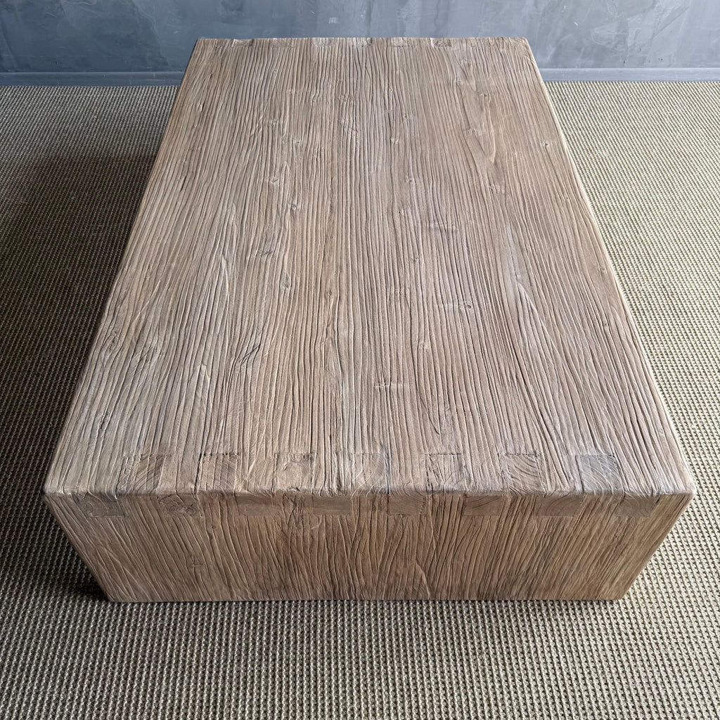 https://a.1stdibscdn.com/reclaimed-wood-waterfall-style-coffee-table-for-sale-picture-9/f_18223/f_433274921737840427232/IMG_3454_master.jpg