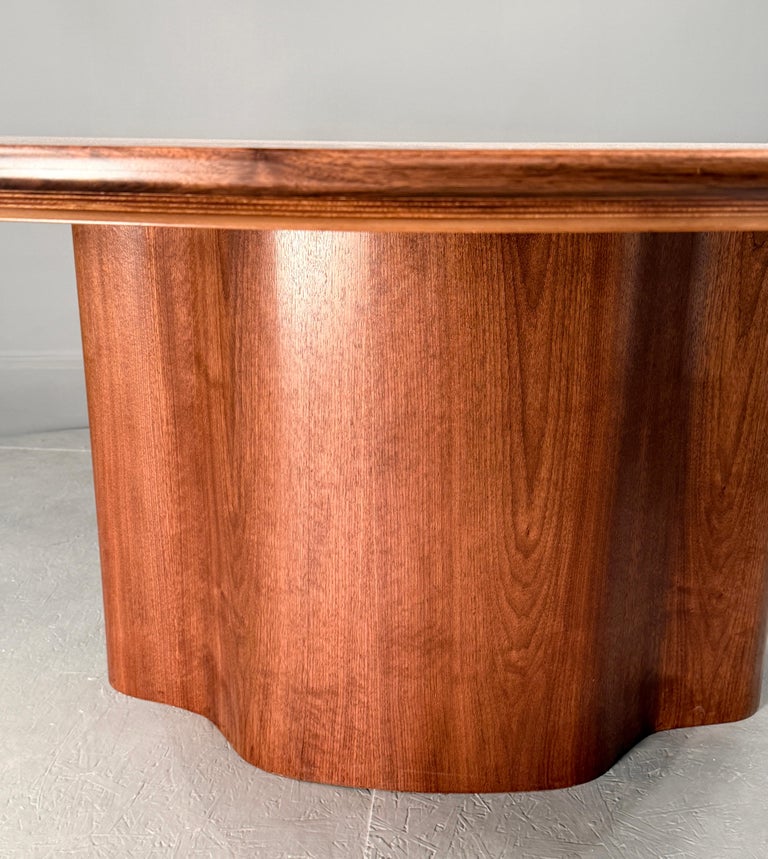 https://a.1stdibscdn.com/one-of-a-kind-monumental-72-inch-8-seater-round-walnut-dining-table-for-sale-picture-7/f_16162/f_490005121772150931109/IMG_3573_master.JPG?width=768