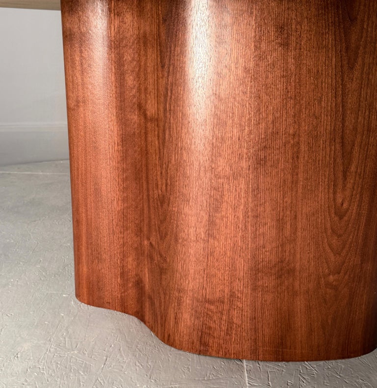 https://a.1stdibscdn.com/one-of-a-kind-monumental-72-inch-8-seater-round-walnut-dining-table-for-sale-picture-8/f_16162/f_490005121772150931113/IMG_3574_master.JPG?width=768
