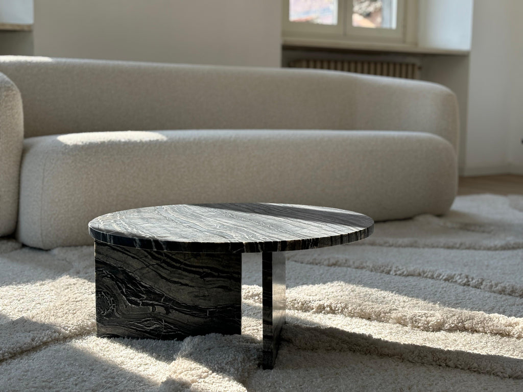 https://a.1stdibscdn.com/luxury-marble-kenya-black-round-coffee-table-made-in-italy-for-sale-picture-8/f_80972/f_400542921717658212165/IMG_3664_master.jpeg