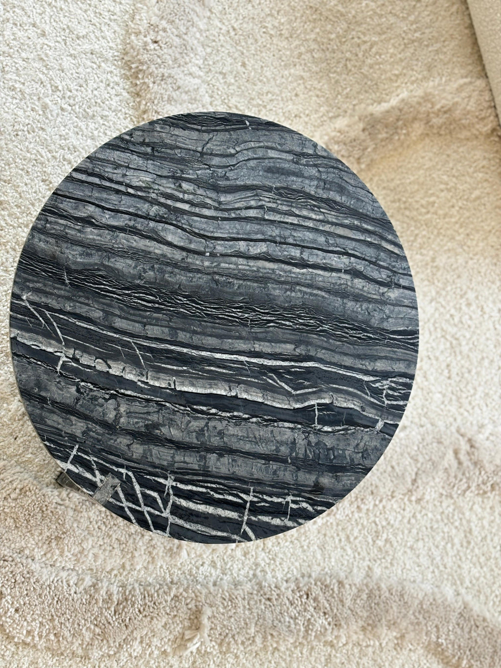 https://a.1stdibscdn.com/luxury-marble-kenya-black-round-coffee-table-made-in-italy-for-sale-picture-10/f_80972/f_400542921717658214302/IMG_3682_master.jpeg