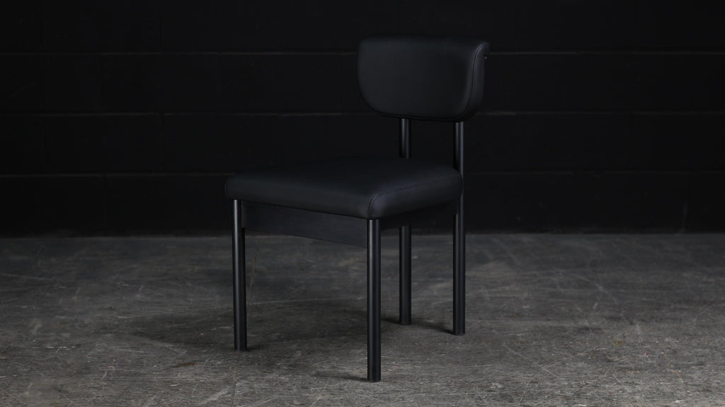 https://a.1stdibscdn.com/gadot-chair-by-ambrozia-black-nappa-leather-blackened-steel-satin-nickel-for-sale-picture-6/f_36881/f_409100821722623981876/IMG_3762_master.jpg